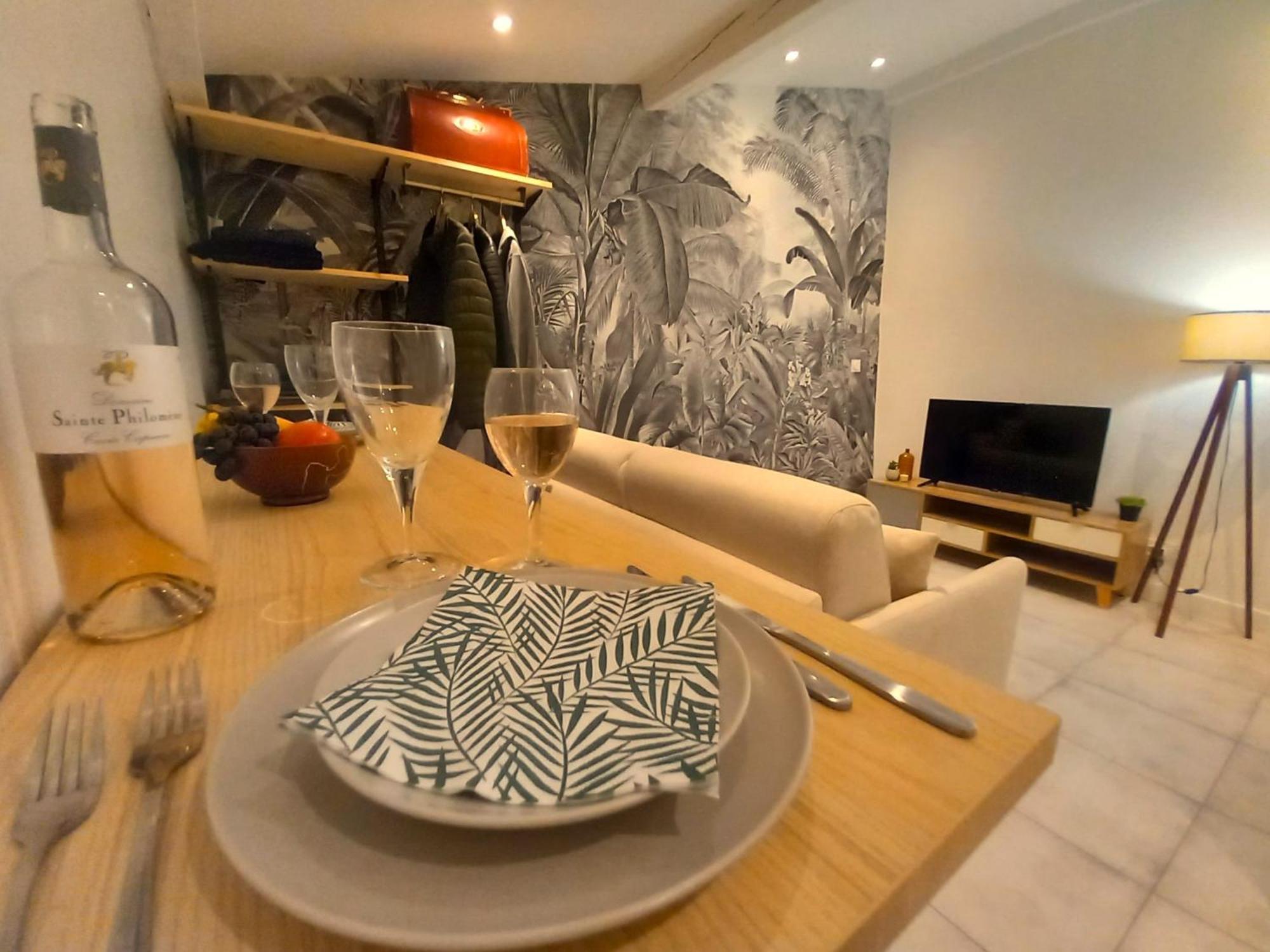 #3 Studio # Place Charmante Toulon Buitenkant foto